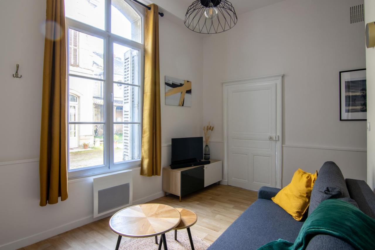 Apt Bords De Loire - Rdc - Au Pied Du Chateau Saumur Eksteriør bilde
